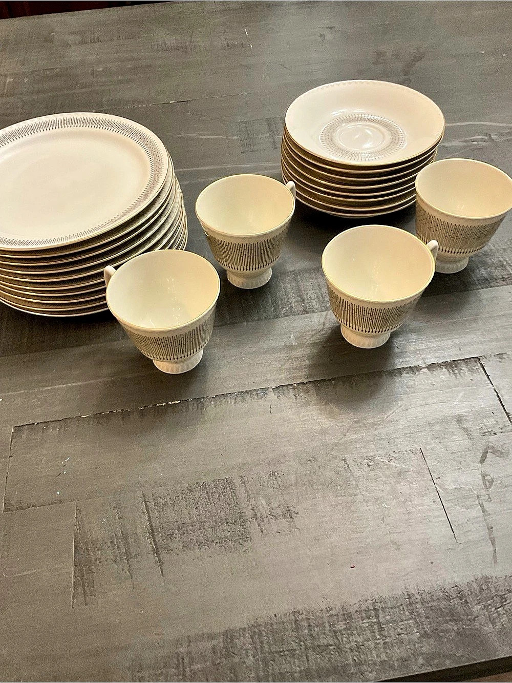 Porsgrund Risotto by Eystein Sandnes Dinnerware Set White & Gold